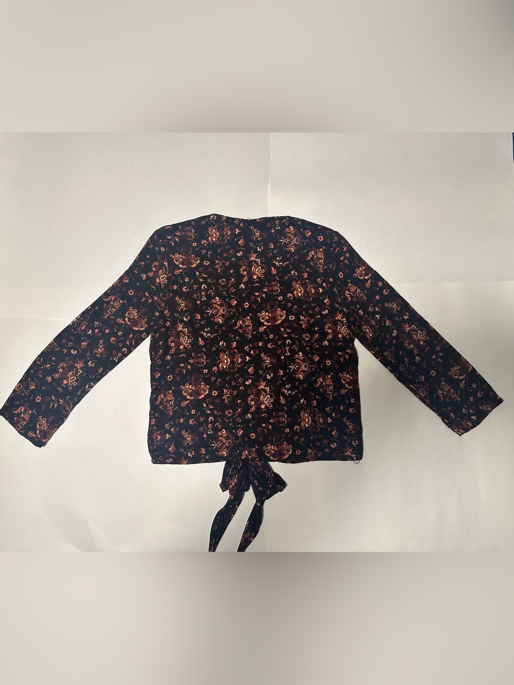 Floral Tie-Front 3/4 Sleeve Top - Black with Rust Floral